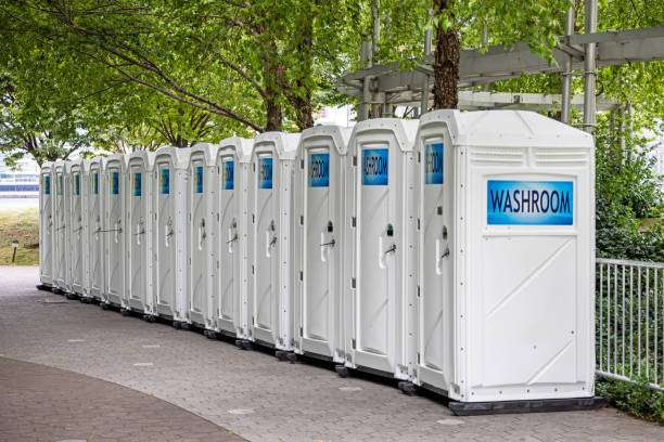 Portable Toilet Options We Offer in Muttontown, NY